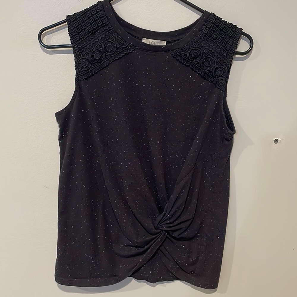 (Mix & Match 3/$18) Loft Outlet Crew Neck Sleeveless Top in Sz Medium Petite